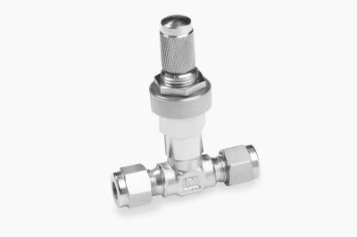 METERING VALVE, 137 BAR, 1/8 IN. TUBE FITTING, ANGLE PATTERN, BRASS